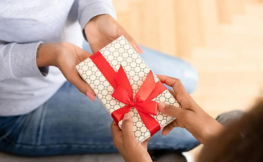 How to Find the Perfect $300 Presents for Him and Her